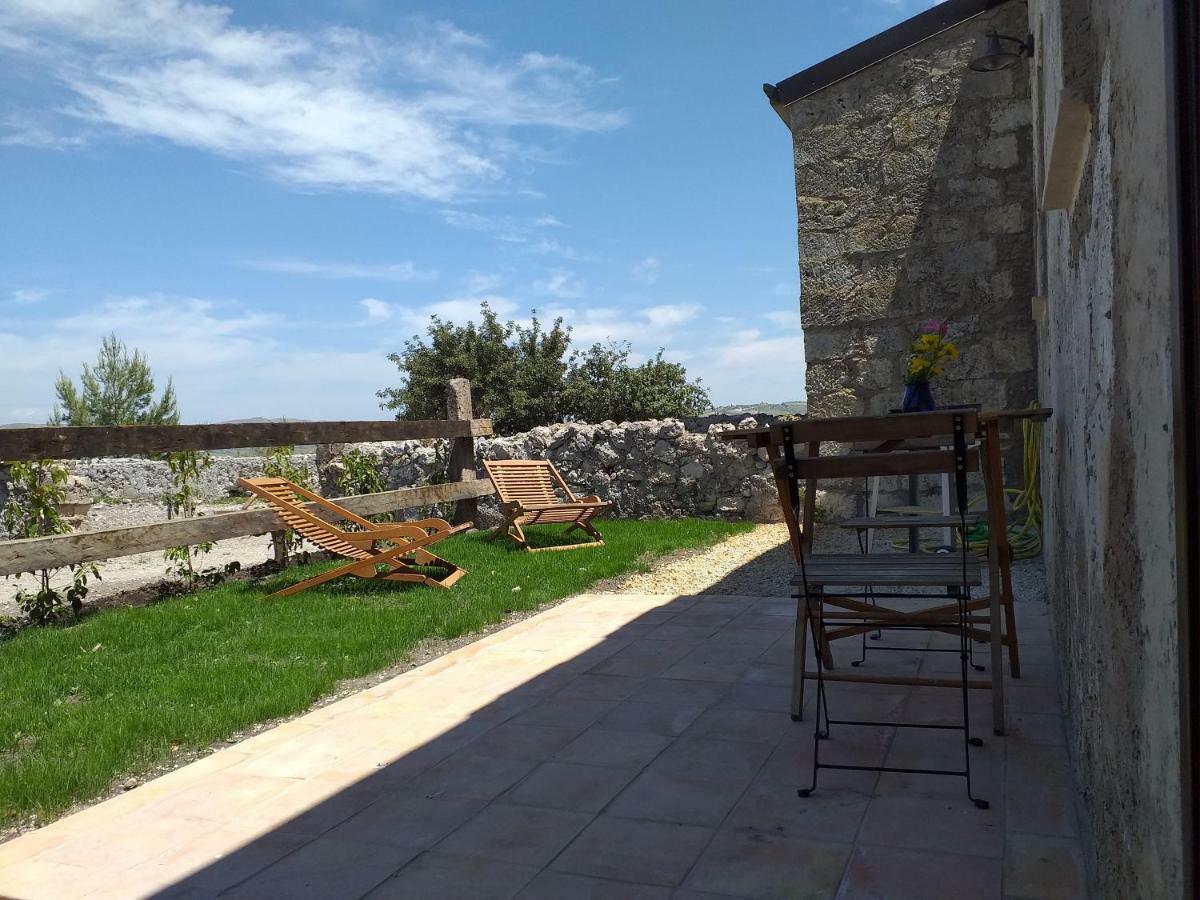 Gibbesi Country Farm Piccolo Cottage Naro Eksteriør bilde